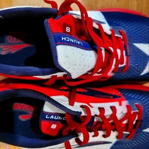 Brooks Launch 8 TX Flag 11.5